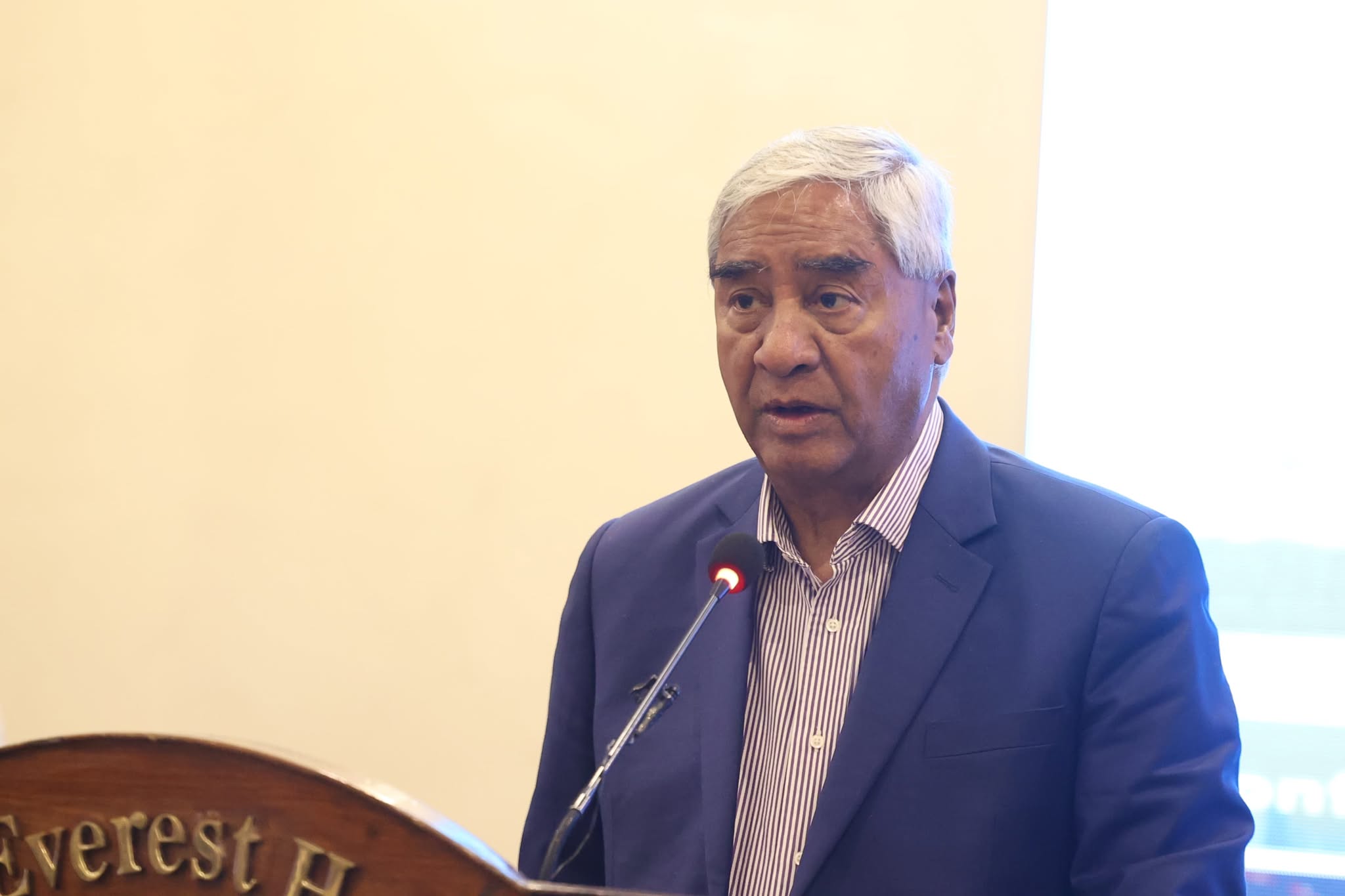 deuwa-1.jpg